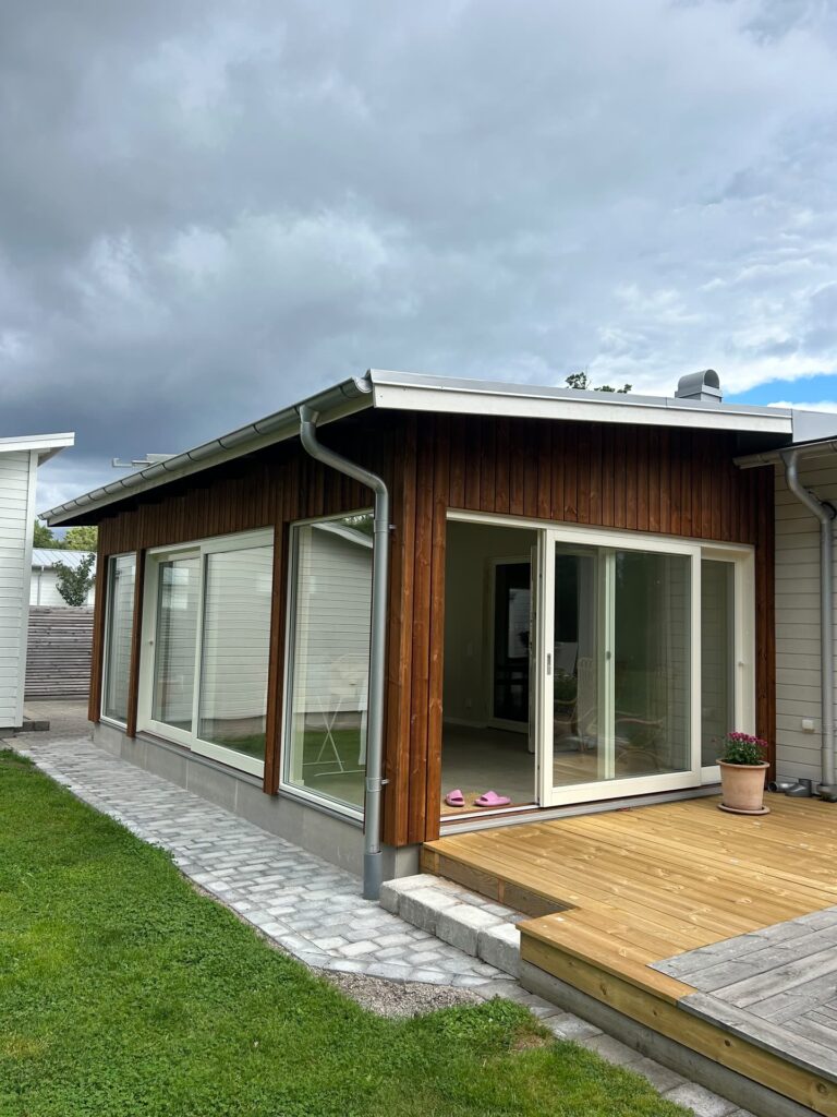 tillbyggnad exteriör trädäck
